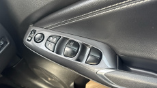 Nissan Juke 1.0 DiG-T 114 N-Connecta 5dr Petrol Hatchback